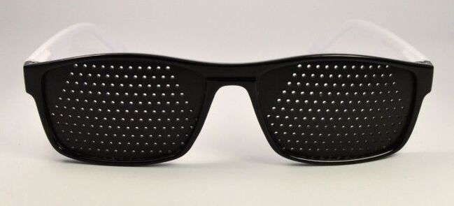 Special glasses allow you to increase the clarity and sharpness of the figure